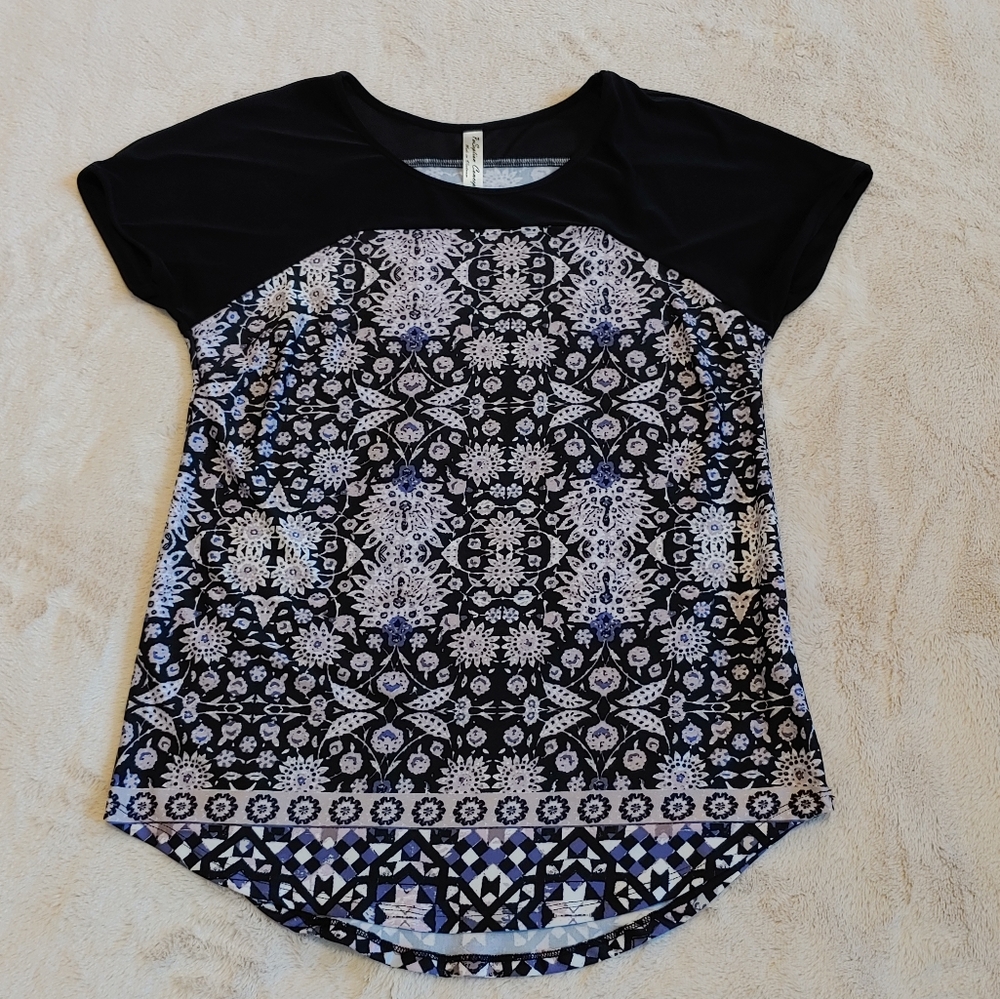 EUC Dressy Top